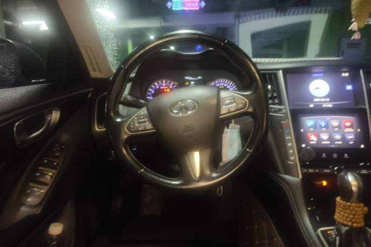 Used Infiniti Q50L 2016 2.0T Comfort Edition Steering Wheel