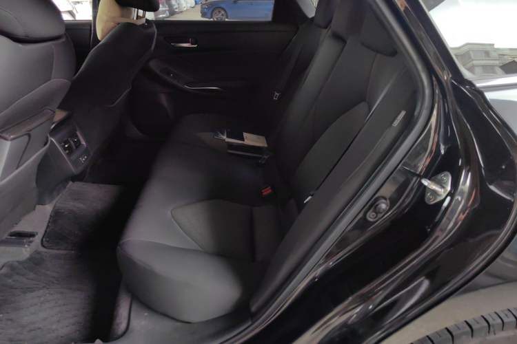 Used Toyota Avalon 2022 2.0L Ambition Edition
