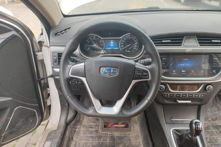Used Geely Auto Emgrand 2017 Sedan Million Edition 1.5L Manual - Upward Version