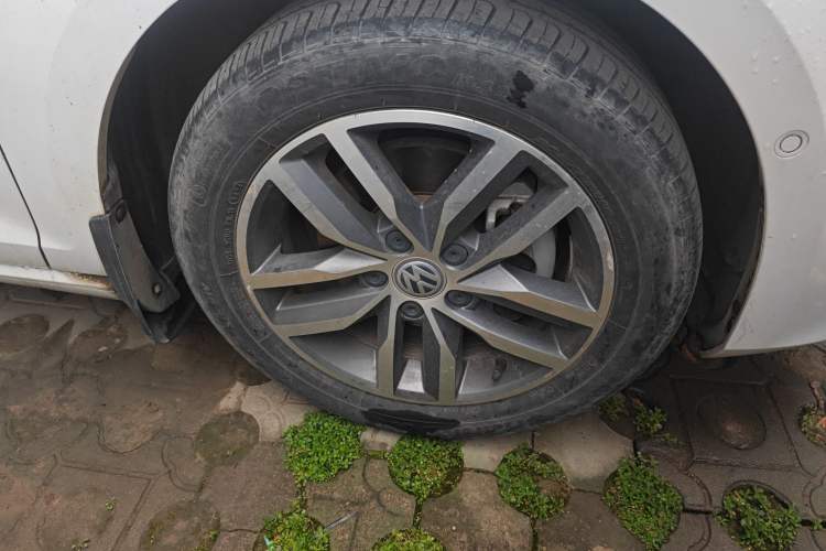 Used Volkswagen Golf 2017 230TSI Automatic Luxury Million-Vehicle Commemorative Edition