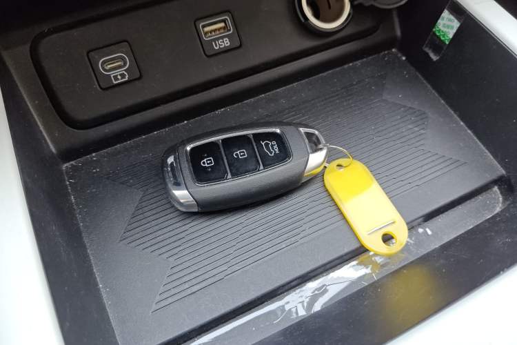 Used Hyundai ix35 2023 Musso 2.0L Deluxe Edition DLX