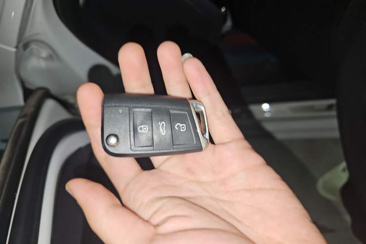 Used Volkswagen Sagitar 2019 280TSI DSG Luxury Model China V Emission Standard