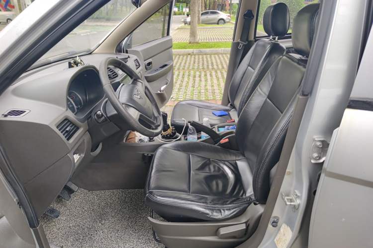 Used Wuling Hongguang 2015 1.5L S Basic Version China V Standard Left Front Seat