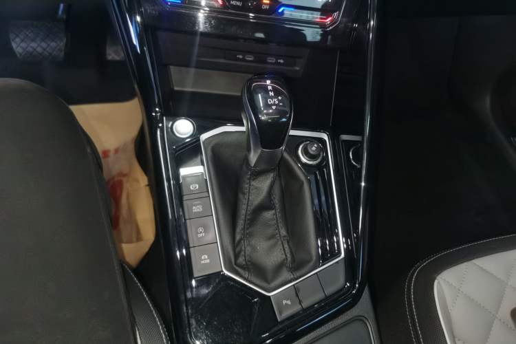 Used Volkswagen Tayron 2023 330TSI Two-Wheel-Drive Luxury Plus Advanced Version