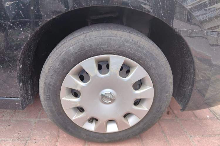 Used Nissan Sylphy 2016 Classic 1.6XE Automatic Comfort Edition Right Front Wheel Hub