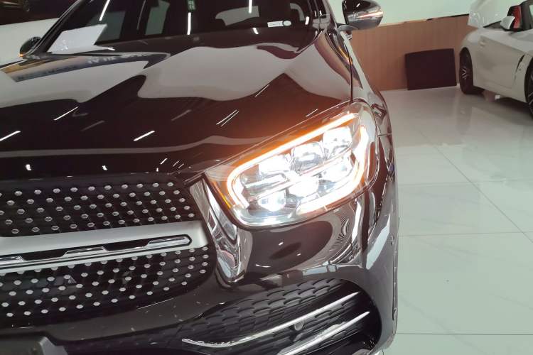 Used Mercedes-Benz GLC 2021 GLC 300 L 4MATIC Dynamic Model Left Front Headlight