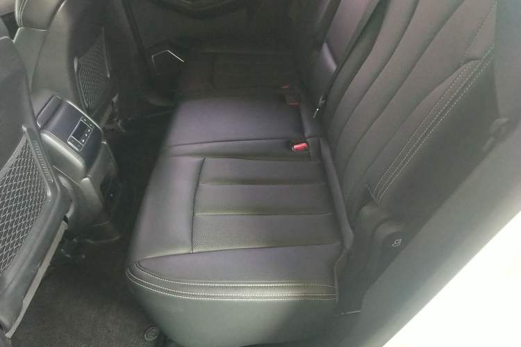 Used BYD Tang 2018 2.0T Automatic SmartConnect Prestige 7-Seater China V Standard
