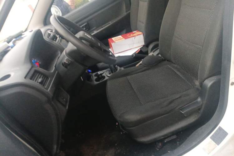 Used Dongfeng Fengon 330 2018 1.5L Manual Practical II DK15 Left Front Seat