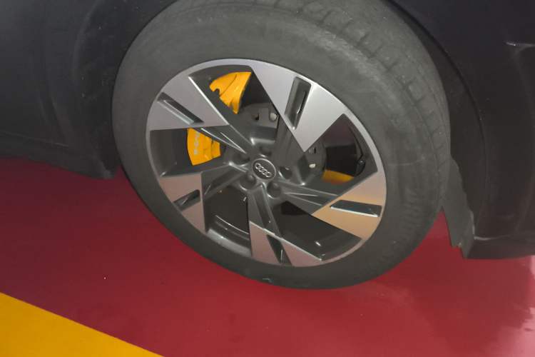 Used Audi e-tron 2019 55 quattro Technology Edition