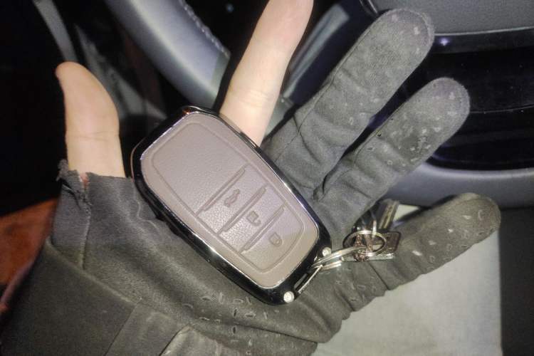 Used Toyota Crown Kluger 2024 2.5L HEV Four-Wheel Drive Premium Edition Vehicle Key