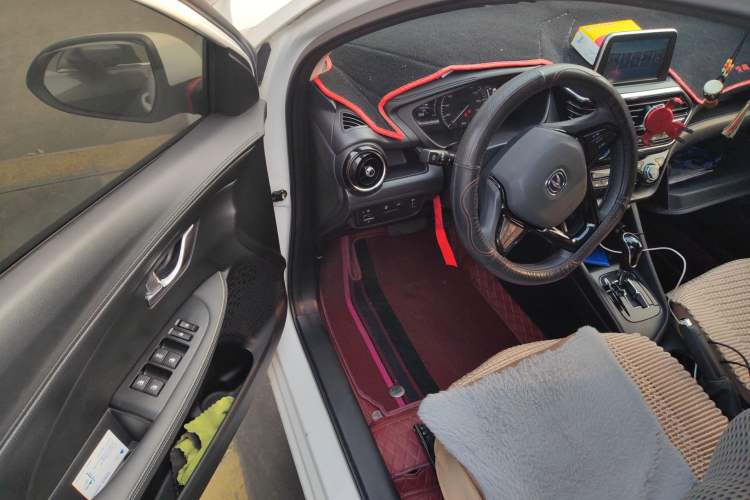 Used CHANGAN Alsvin 2019 1.5L DCT Comfort Model China VI Standard