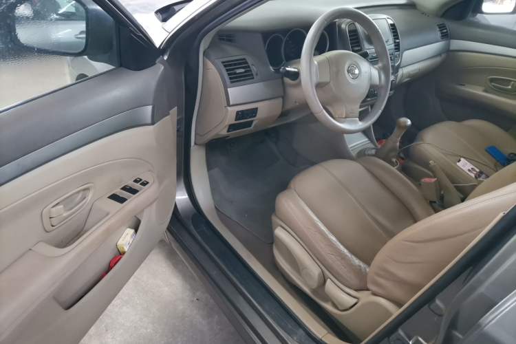 Used Nissan Sylphy 2012 Classic 1.6XE Manual Comfort Edition
