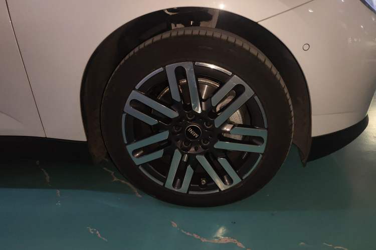 Used MINI Electric MINI COOPER 2025 456km COOPER E Classic Style
