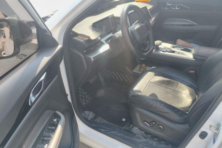 Used CHANGAN OSHAN Z6 New Energy 2023 ZhiDian iDD 150KM Flagship PLUS
