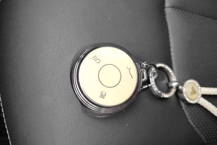 Used NETA V 2022 Chao 400 Lite Interior 1