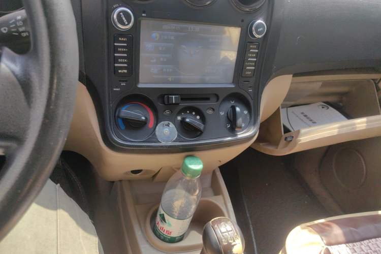 Used Wuling Hongguang 2010 1.4L Standard Version Audio And AC Panel