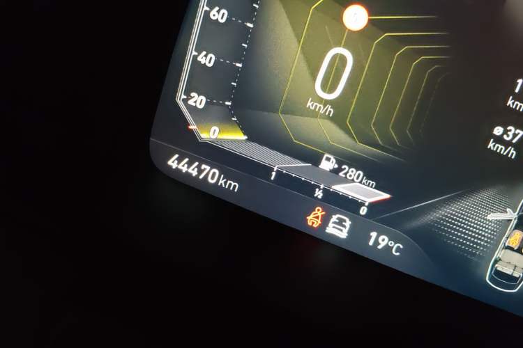 Used Lynk & Co 03 2021 1.5TD DCT Jing Champion Edition Odometer Close Up