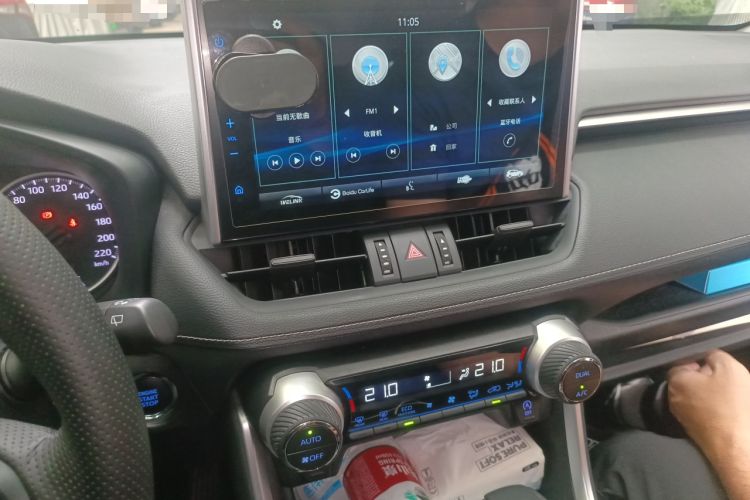 Used Toyota Wildlander 2020 2.0L CVT 4x4 Luxury Edition Audio And AC Panel