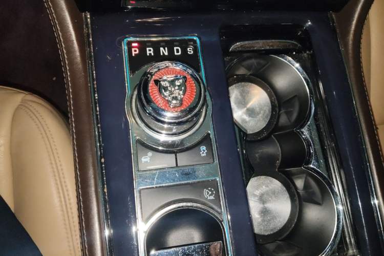 Used Jaguar XJ 2012 XJL 3.0 Panoramic Business Edition Gear Lever