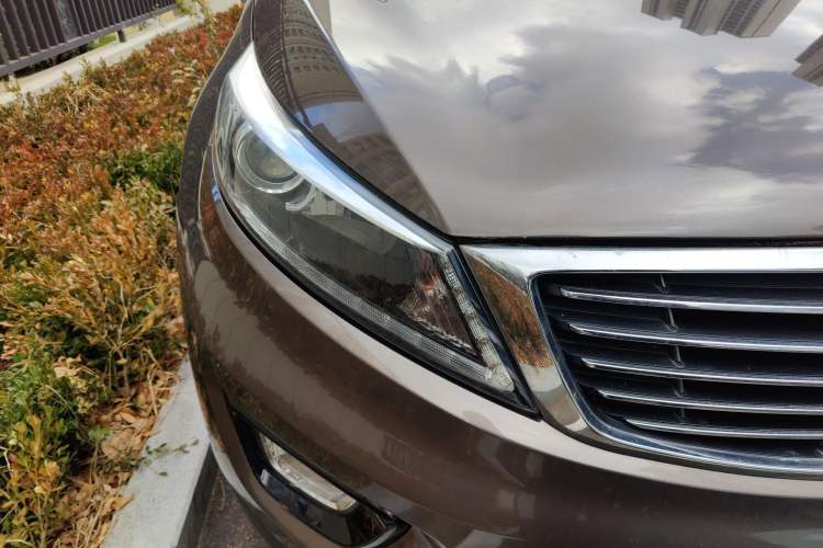 Used Kia Sportage R 2015 2.0L Automatic Two-Wheel Drive GLS Right Front Headlight