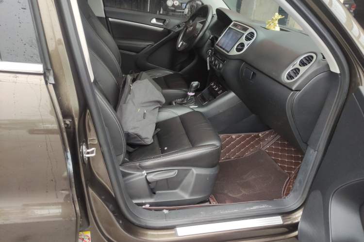 Used Volkswagen Tiguan L 2016 280TSI Automatic Two-Wheel Drive Silk Road Comfort Edition