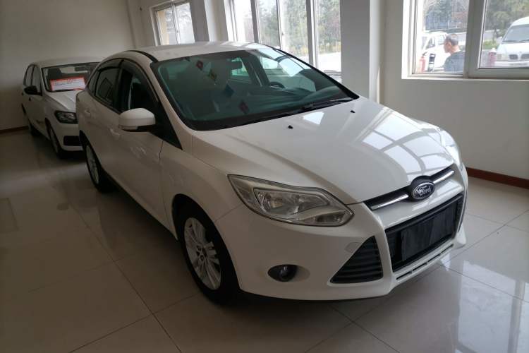 Used Ford Focus 2012 Sedan 1.6L Manual Comfort Model