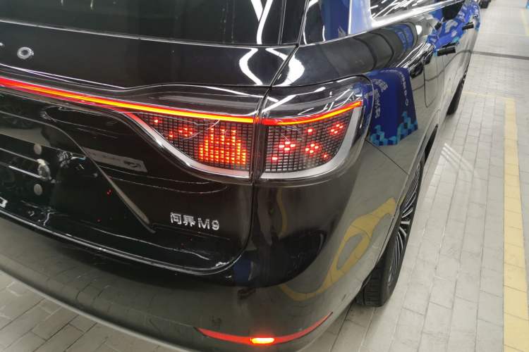 Used Hima AITO M9 2024 Range-Extended Ultra Version 42 kWh 6-Seater Model