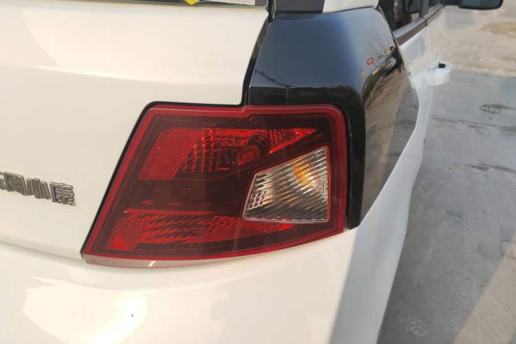 Used Dongfeng Fengon MINIEV 2022 Simple Style Comfort Version Right Rear Taillight