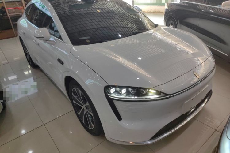 Used Hima Luxeed R7 2024 All-Electric 802 km Max
