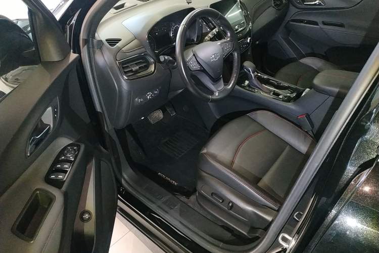 Used Chevrolet Equinox 2021 550T RS Smart Boundary-Pushing Edition Driver Seat