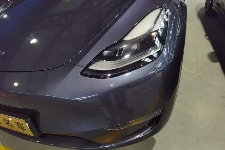 Used Tesla Model Y 2021 Long-Range All-Wheel-Drive Version
