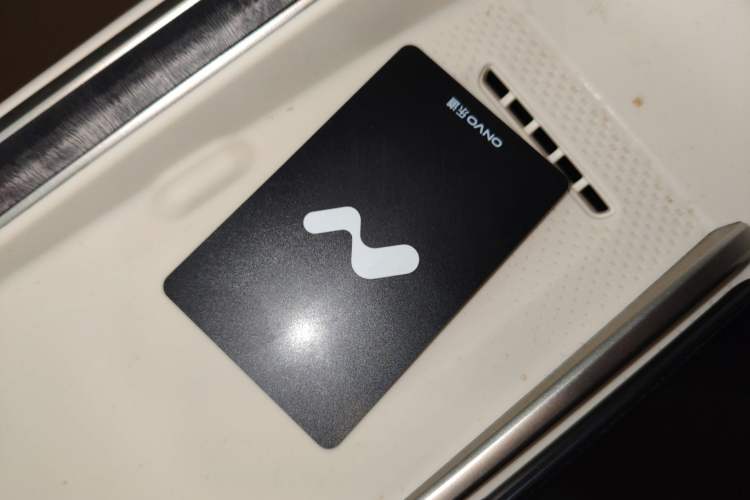 Used ONVO Luxeed L90 2025 Model—Max Six-Seater Version
