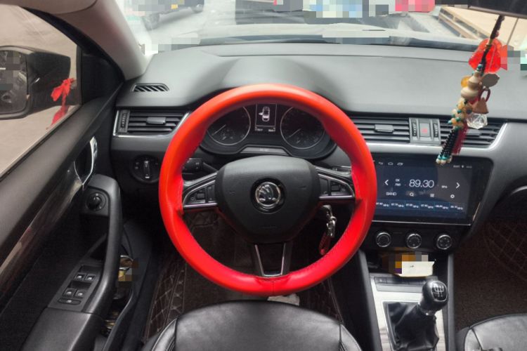 Used Skoda Octavia 2017 1.6L Manual Smart Drive Edition Steering Wheel