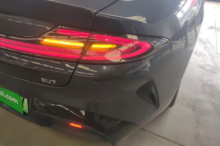 Used Xiaomi Auto SU7 2024 Rear-Drive Standard Founder Edition