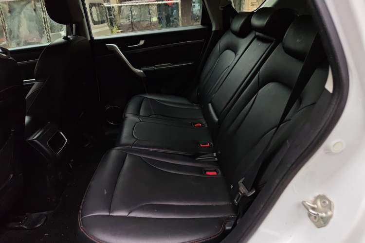 Used Haval H6 2015 Sport Edition 1.5T Automatic Two-Wheel Drive Luxury Model