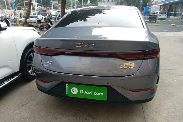 Used BYD Qin PLUS 2025 DM-i Smart Drive 55KM Leading Model
