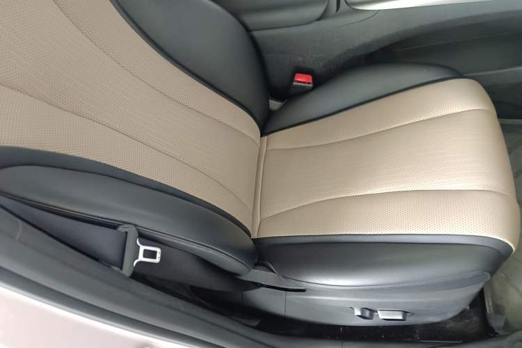 Used BYD Dolphin 2025 Intelligent Driving Version 410 km Fashion Edition
