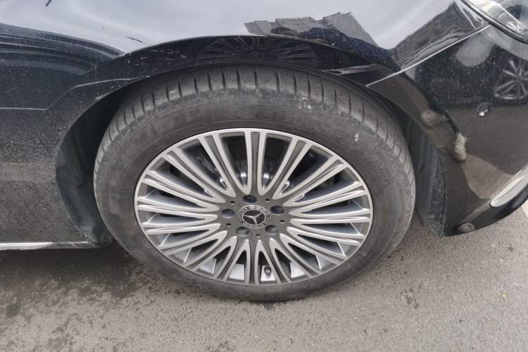 Used Mercedes-Benz E-Class 2022 E 300 L Stylish Model Right Front Wheel Hub