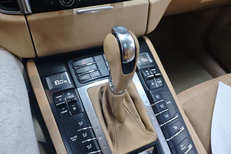 Used Porsche Macan 2014 Macan 2.0T
