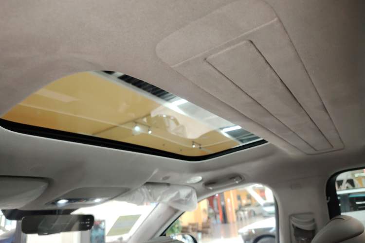 Used Hima AITO M9 2025 Extended-Range Ultra Version 52 kWh 6-Seater