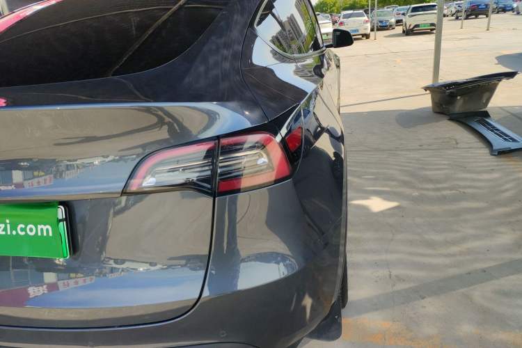 Used Tesla Model Y 2022 Revised Version Rear-Wheel Drive Right Rear Taillight