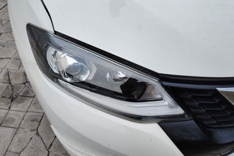 Used Nissan Tiida 2021 1.6L CVT Smart Drive Edition Right Front Headlight