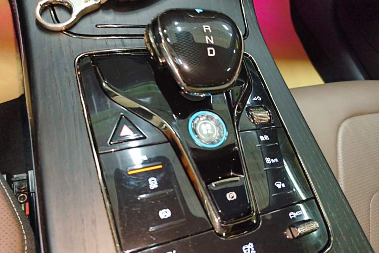 Used BYD Han 2022 DM-i 121KM Luxury Model Gear Lever