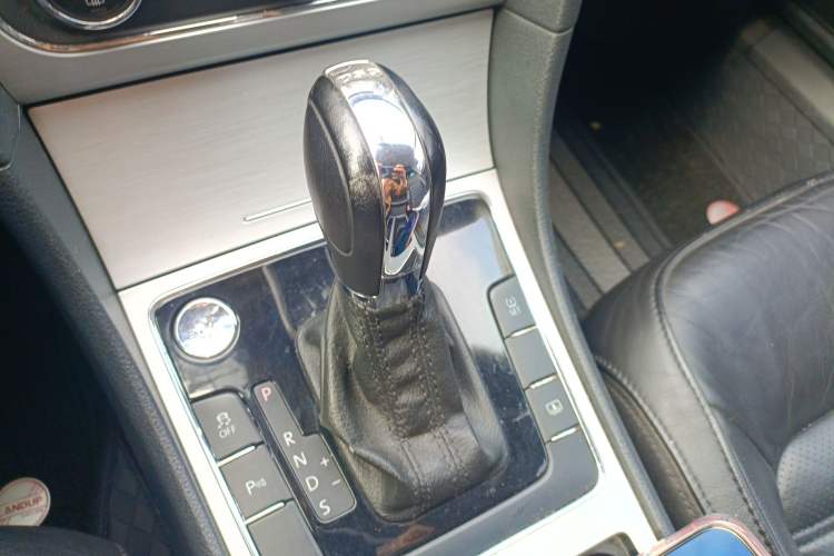 Used Volkswagen Passat 2013 1.8TSI DSG Prestige Edition Gear Lever