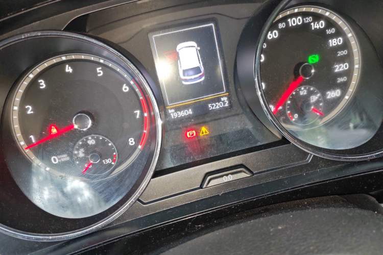 Used Volkswagen Tiguan L 2017 330TSI Automatic Two-Wheel Drive Flagship Edition Odometer Close Up