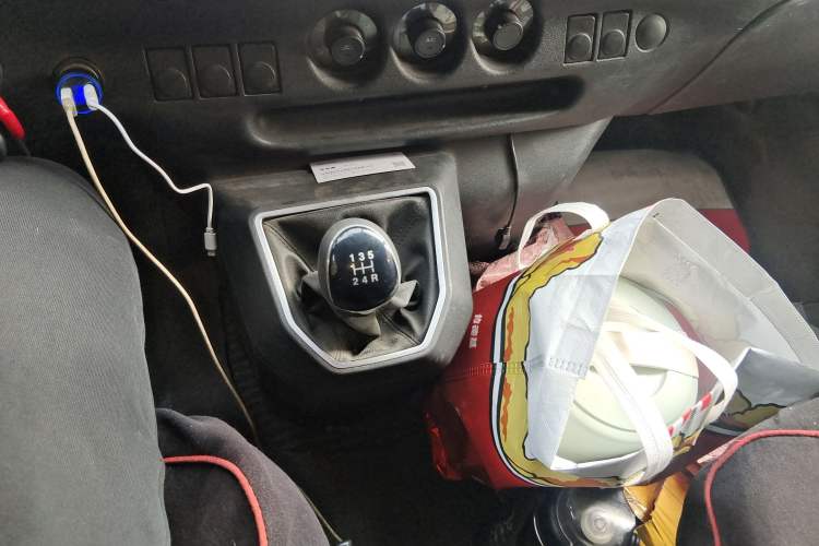 Used JMC Transit 2021 2.8T Space King Taurus Long Wheelbase Mid-Height Rear Single Tire – Step 6-Seater Diesel Euro VI JX493