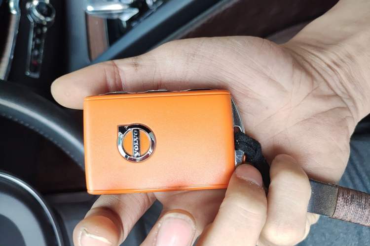 Used Volvo XC60 2022 B5 4x4 Smart Luxury Edition
