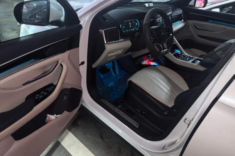 Used BYD Song PLUS New Energy 2021 DM-i 110KM Flagship PLUS Driver Seat