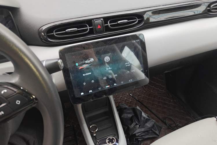 Used Leapmotor T03 2022 Crystal Edition Audio And AC Panel