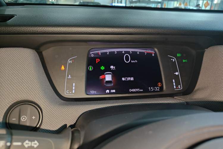 Used Honda LIFE 2021 1.5L CVT CRO-SS Fun Edition
